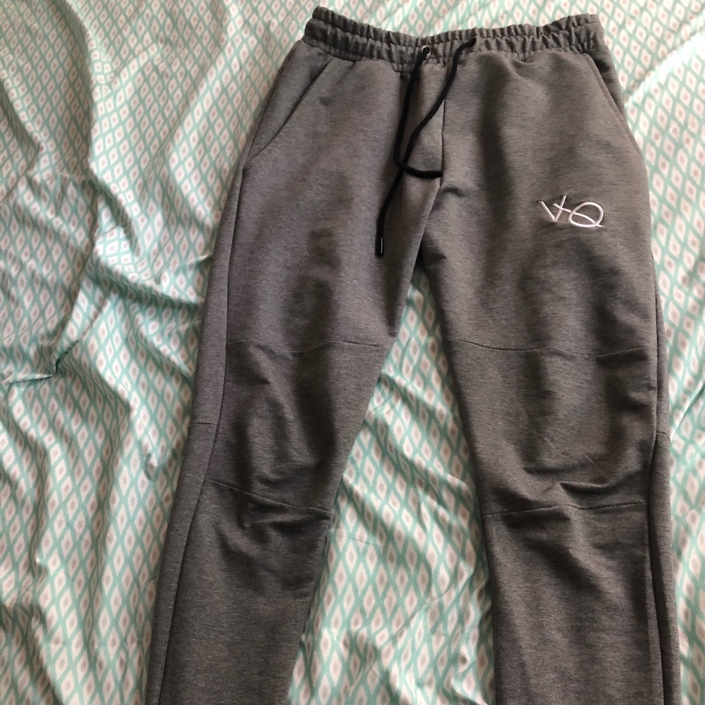 Like new vanquish jogger